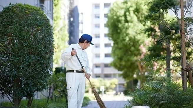 ly do nguoi dan ong lam lao cong ban thoi gian du thu nhap cao do cho thue bat dong san va dau tu