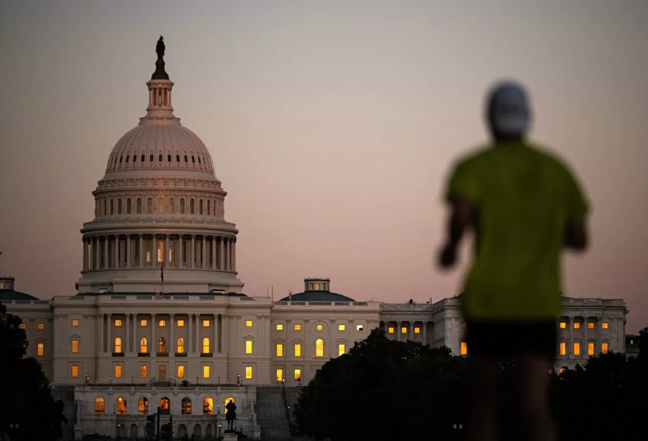 Nhà Trắng đóng băng ngân sách cho các bang Dân chủ giữa khủng hoảng đóng cửa chính phủ