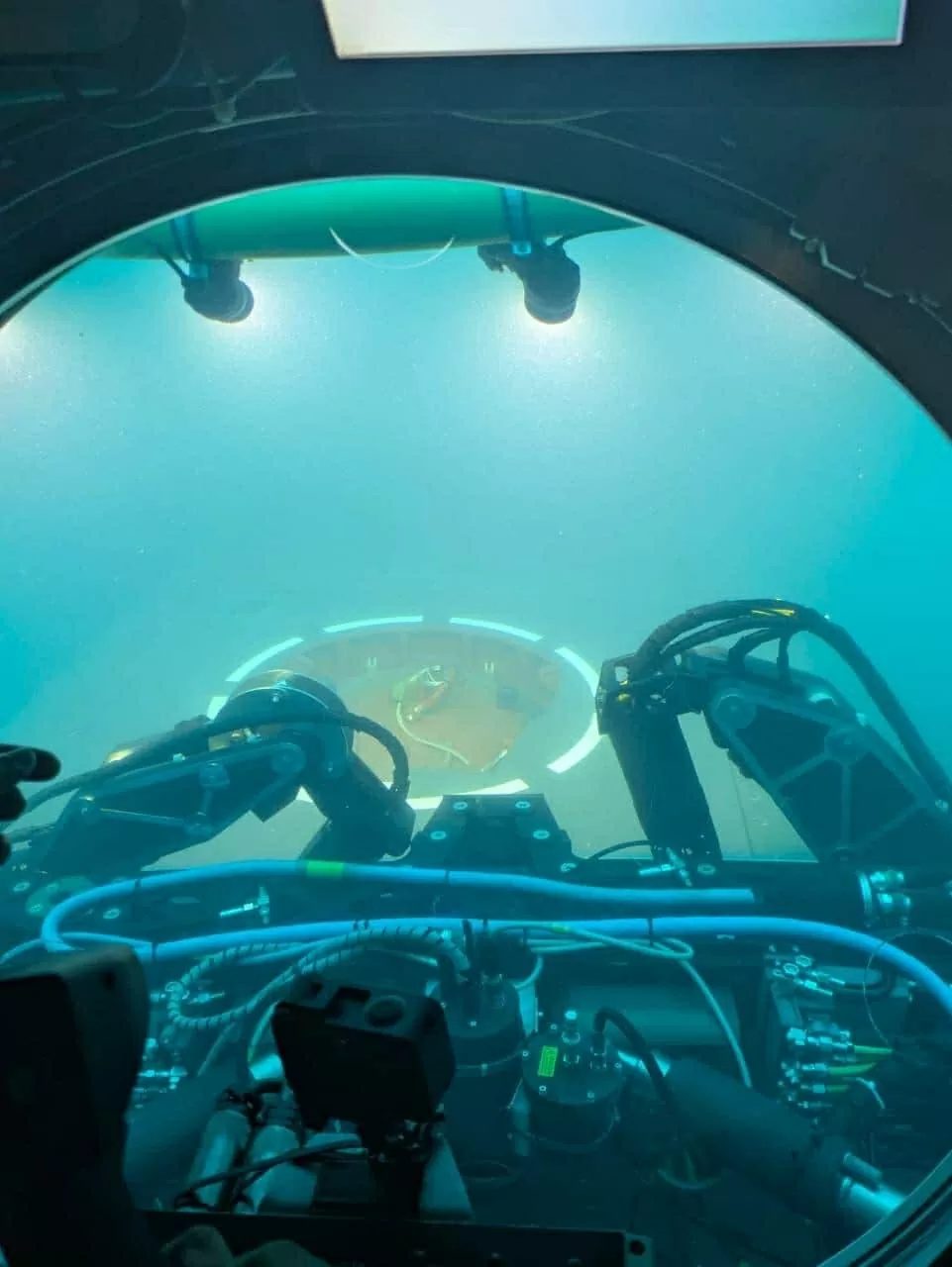 Ấn Độ thử nghiệm tàu ngầm biển sâu ở Biển Đông, ghép nối thành công với các tàu ngầm của nước ngoài. (Nguồn: X)