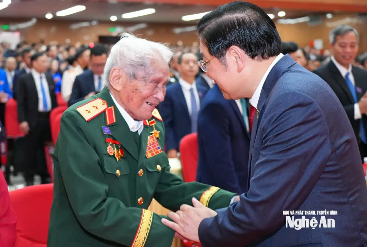 Khai mạc trọng thể Đại hội đại biểu Đảng bộ tỉnh Nghệ An lần thứ XX, nhiệm kỳ 2025-2030