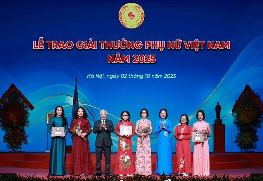 Tổng Bí thư Tô Lâm: Gần một thế kỷ không ngừng trưởng thành và cống hiến là chặng đường rực rỡ của phụ nữ Việt Nam