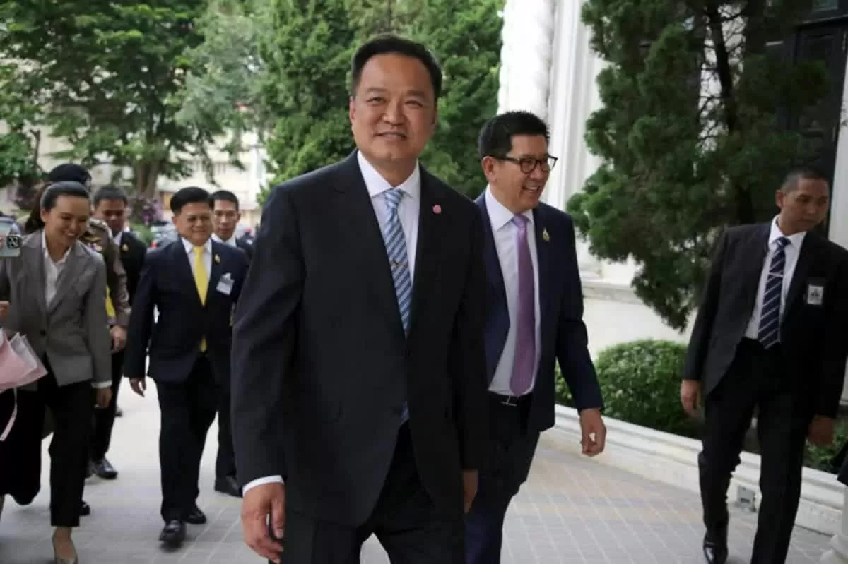 Tân Thủ tướng Thái Lan cam kết giải quyết xung đột biên giới, công bố chính sách kinh tế nhanh chóng thắng lớn