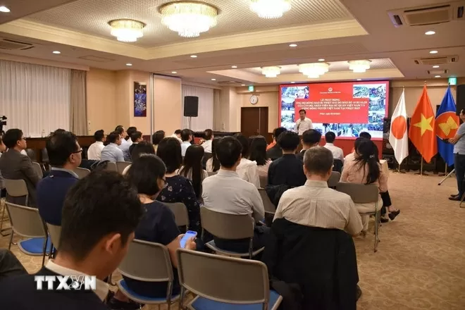 Đại sứ quán Việt Nam tại Nhật Bản chung tay hỗ trợ người dân trong nước bị thiệt hại do cơn bão số 10 Đại sứ quán Việt Nam tại Nhật Bản chung tay hỗ trợ người dân trong nước bị thiệt hại do cơn bão số 10