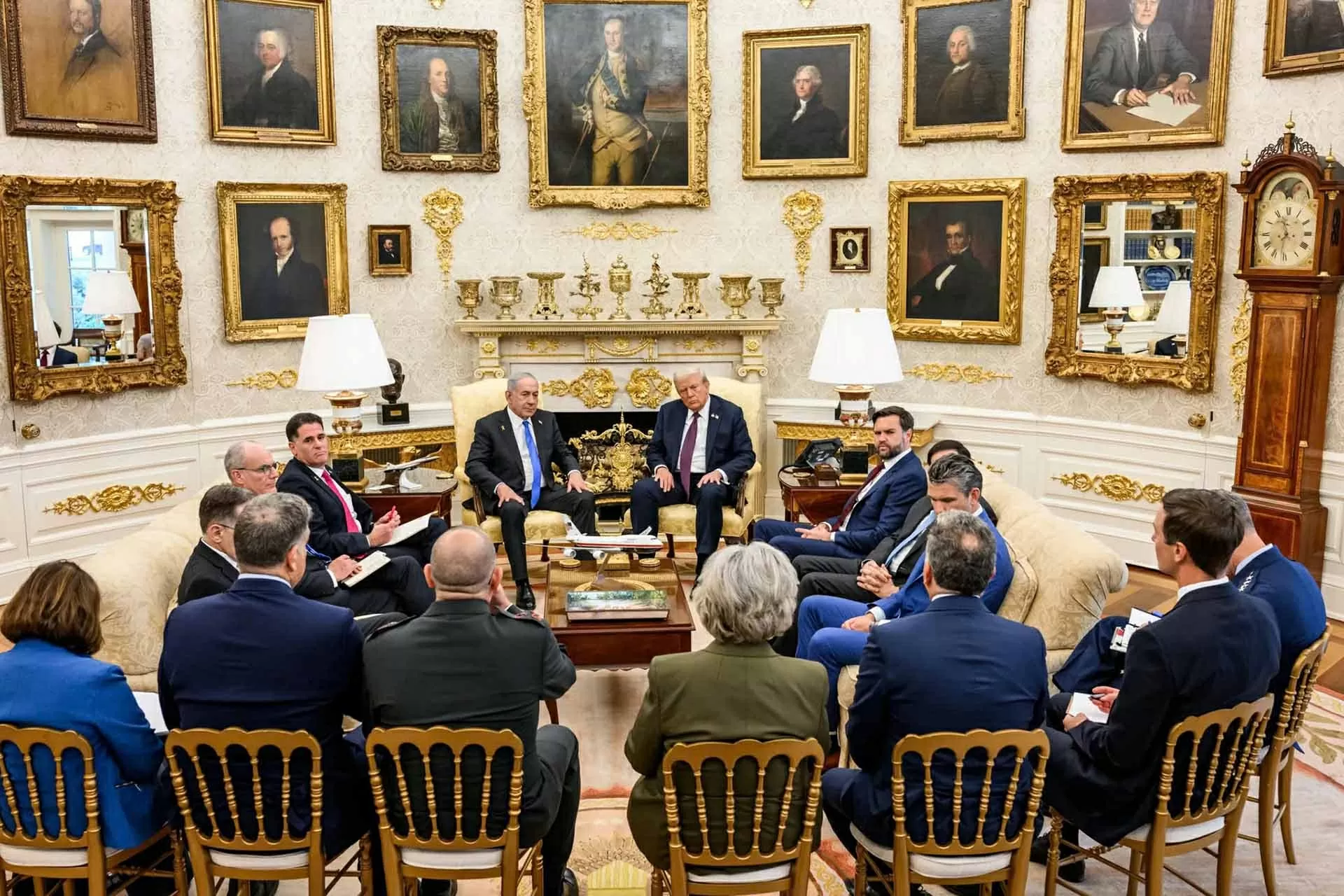 Tổng thống Donald Trump và Thủ tướng Benjamin Netanyahu tổ chức họp báo chung công bố kế hoạch hòa bình của Mỹ cho Gaza, ngày 29/9. (Nguồn: Nhà Trắng)