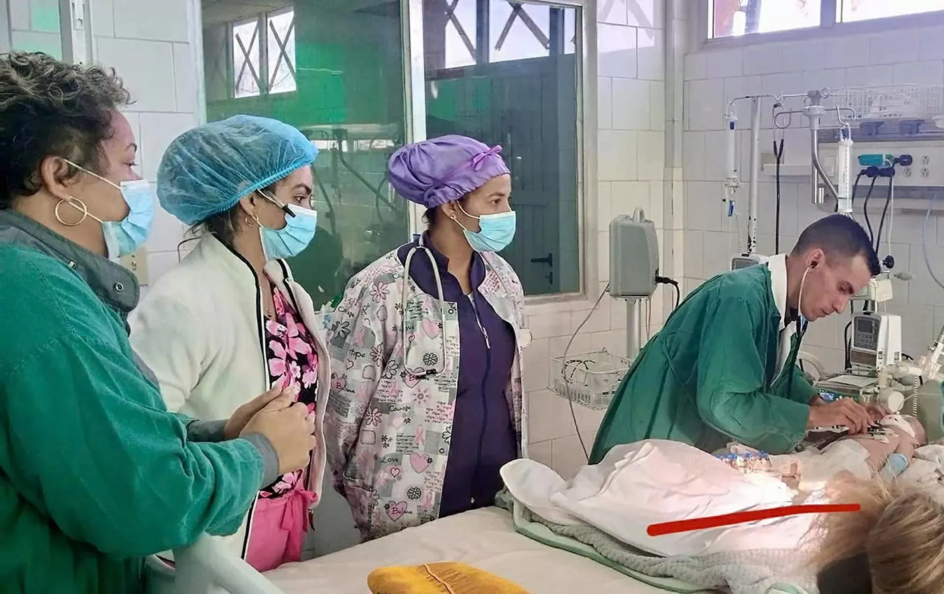 ‘Xương sống’ y tế cơ sở của Cuba ‘Xương sống’ y tế cơ sở của Cuba