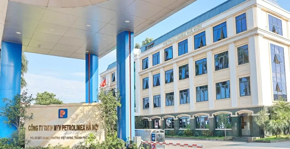 Công ty TNHH MTV Petrolimex Hà Nội tiền thân là Công ty Xăng dầu Khu vực I - Công ty trách nhiệm hữu hạn một thành viên