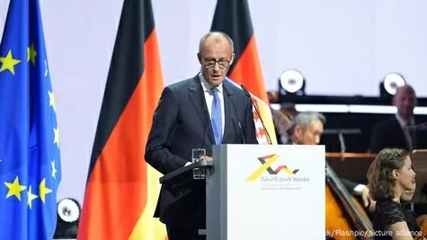 Thủ tướng Đức ra lời hiệu triệu toàn dân bước vào cuộc khởi đầu mới giữa hàng loạt thách thức Thủ tướng Đức ra lời hiệu triệu toàn dân bước vào cuộc khởi đầu mới giữa hàng loạt thách thức