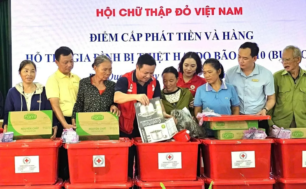 Cứu trợ khẩn cấp đợt 2 cho đồng bào các tỉnh miền núi phía Bắc và miền Trung sau bão số 10