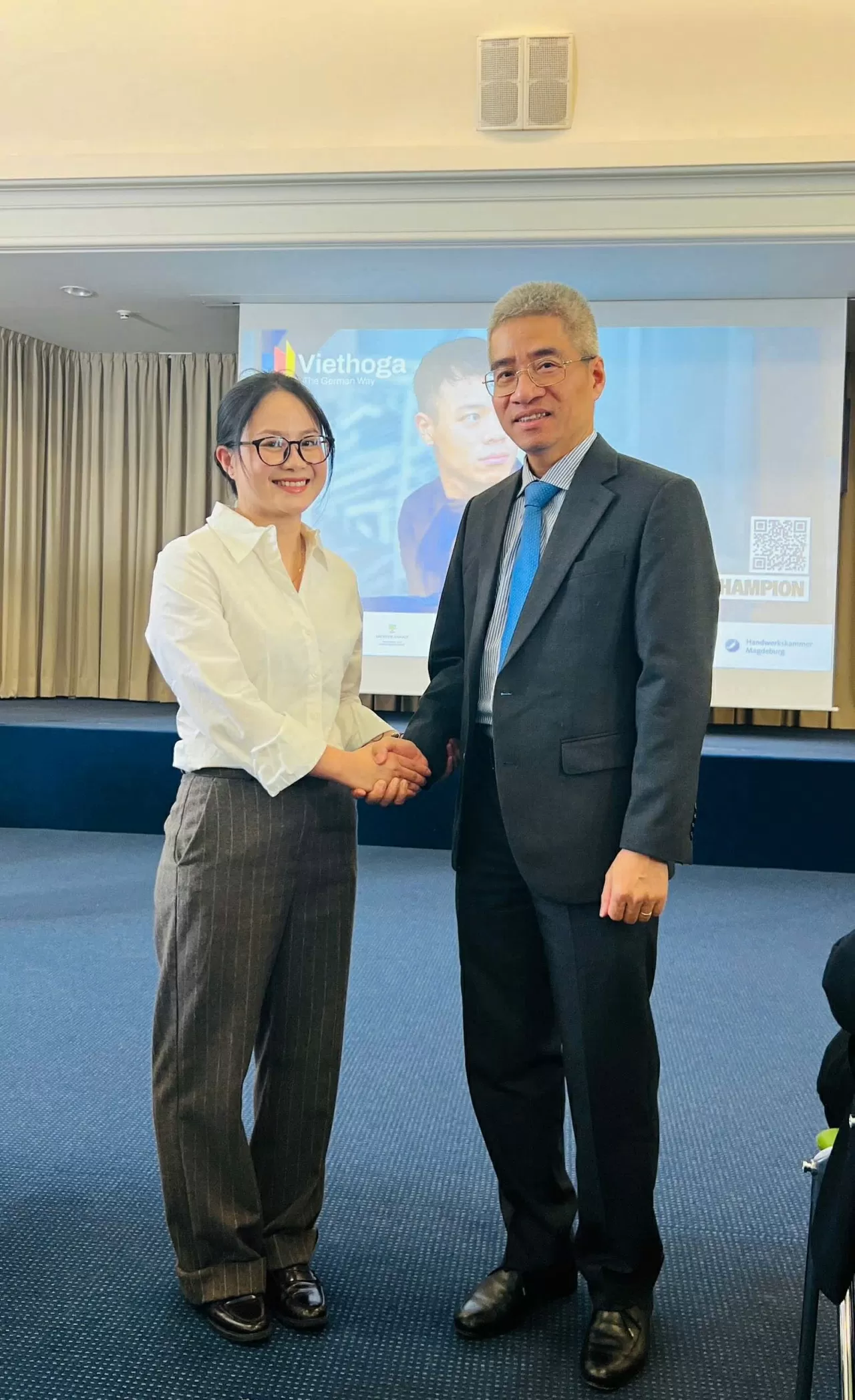 Đại sứ Việt Nam tại Đức dự Lễ chào mừng học viên Việt Nam tại Bang Sachsen-Anhalt Đại sứ Việt Nam tại Đức dự Lễ chào mừng học viên Việt Nam tại Bang Sachsen-Anhalt