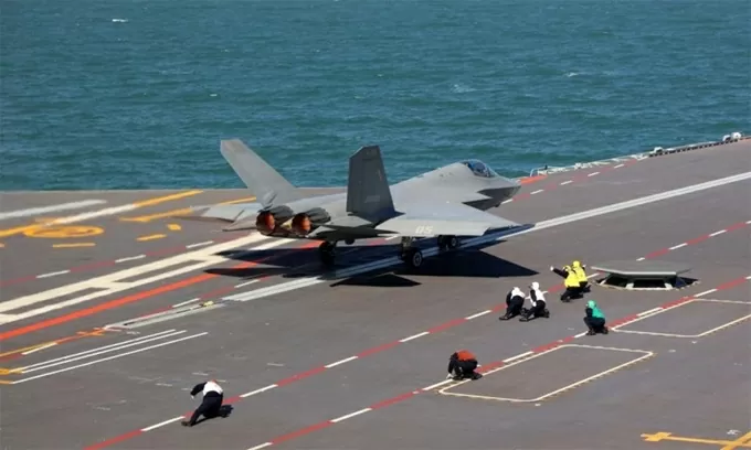 Trung Quốc thu hẹp khoảng cách về công nghệ tàu sân bay với Mỹ Trung Quốc thu hẹp khoảng cách về công nghệ tàu sân bay với Mỹ
