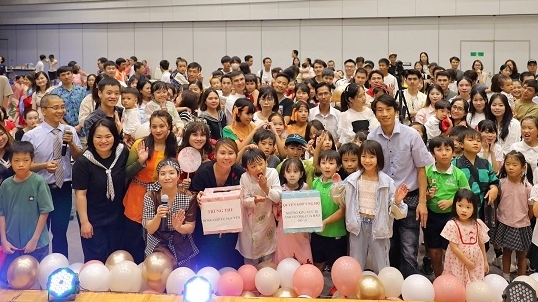 Đêm Trung thu gắn kết cộng đồng, hướng về quê hương sau bão Bualoi