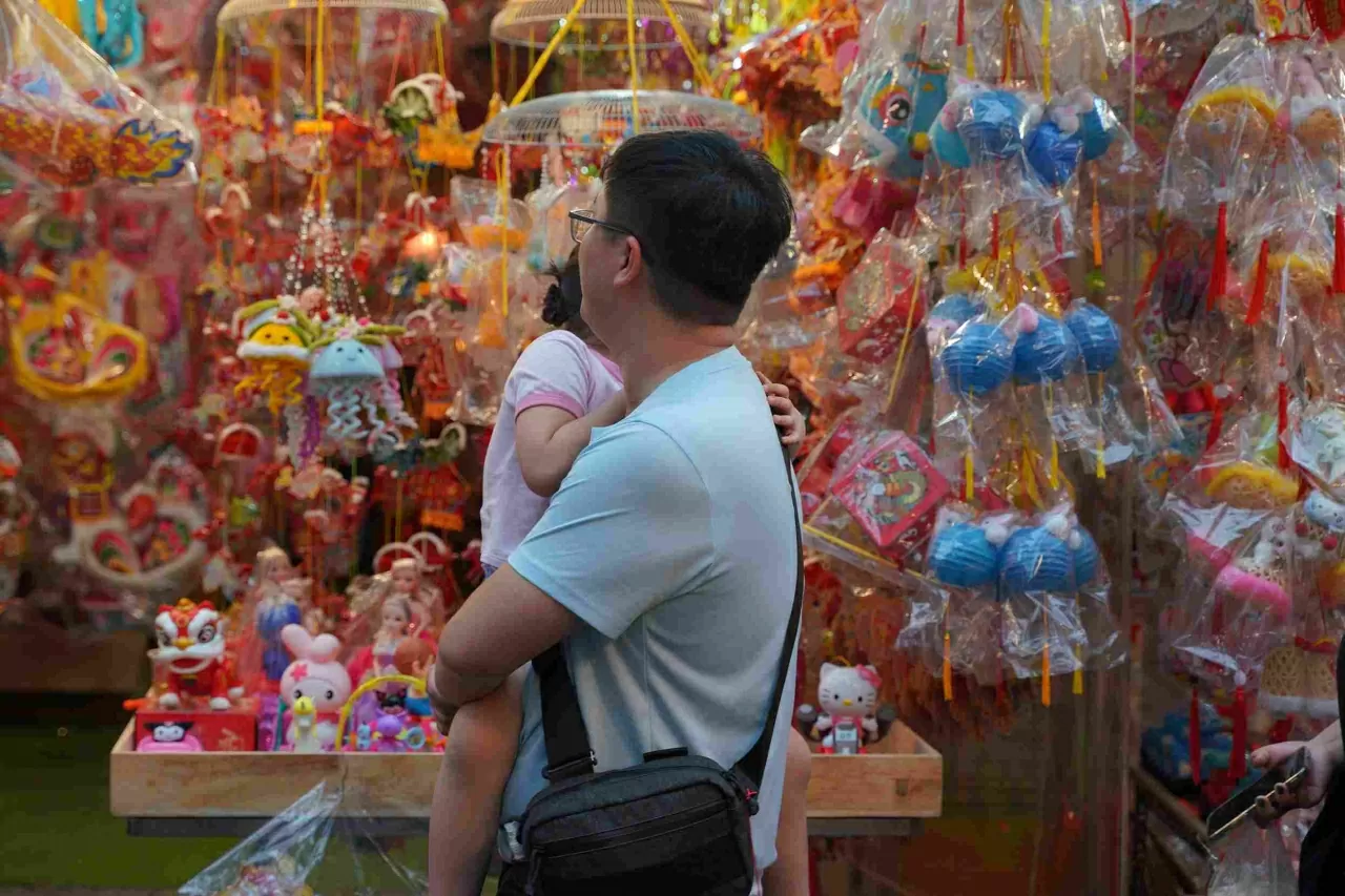 Phố lồng đèn Lương Nhữ Học: Lễ hội ánh sáng mỗi độ thu sang Phố lồng đèn Lương Nhữ Học: Lễ hội ánh sáng mỗi độ Thu sang