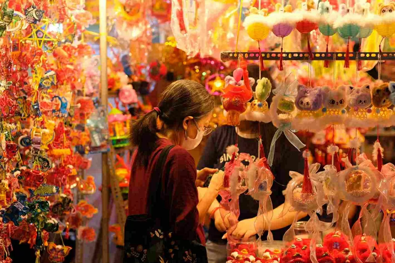 Phố lồng đèn Lương Nhữ Học: Lễ hội ánh sáng mỗi độ Thu sang