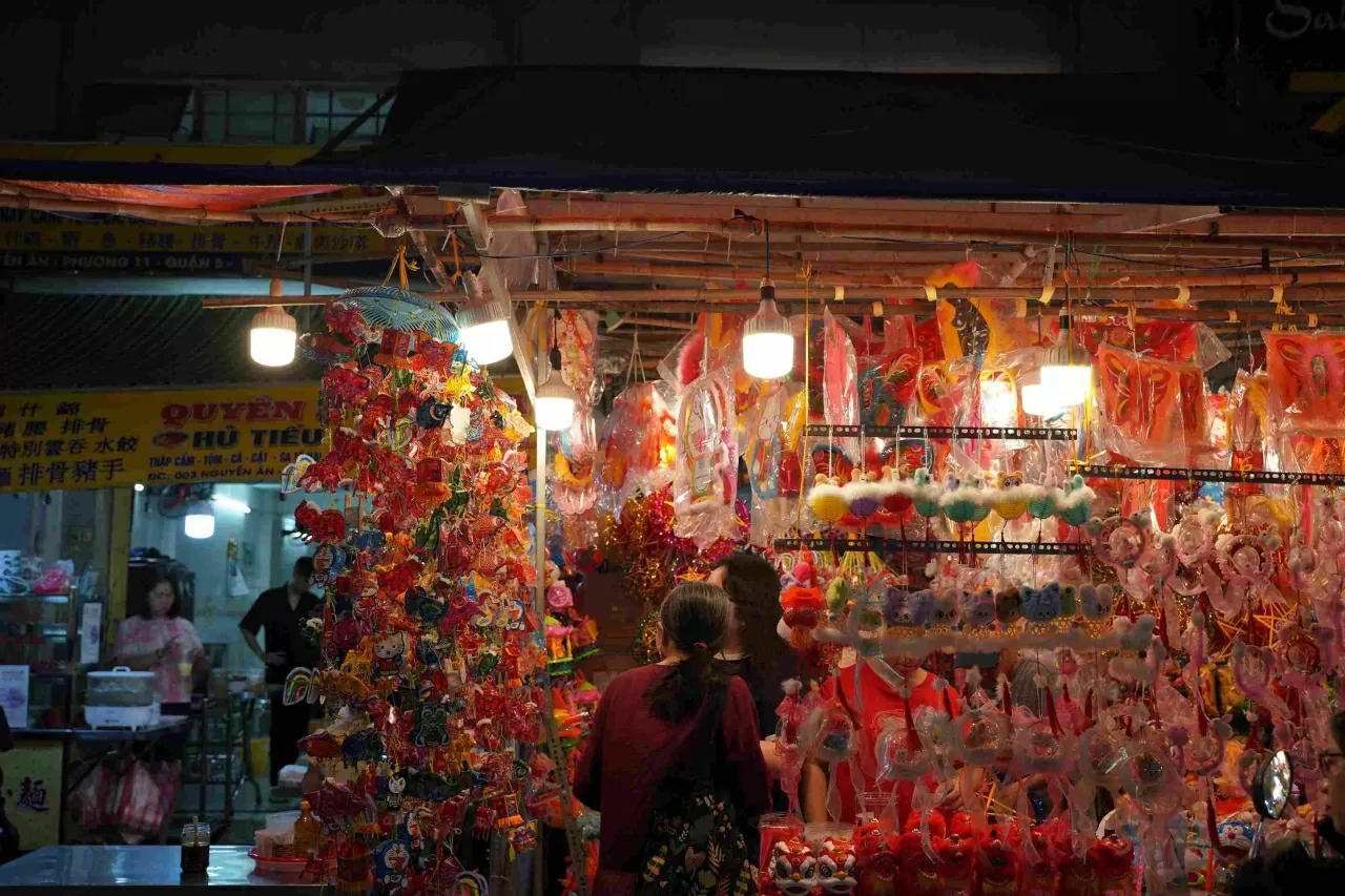 Phố lồng đèn Lương Nhữ Học: Lễ hội ánh sáng mỗi độ thu sang Phố lồng đèn Lương Nhữ Học: Lễ hội ánh sáng mỗi độ Thu sang