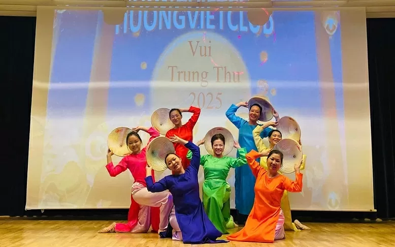 Cộng đồng người Việt tại Áo rộn ràng đón Tết Trung thu 2025 Cộng đồng người Việt tại Áo rộn ràng đón Tết Trung Thu 2025