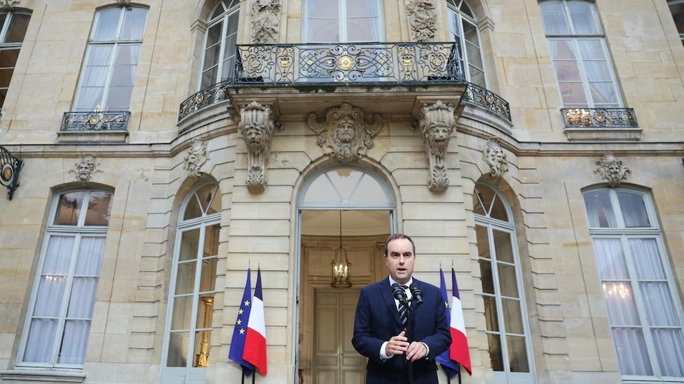 tan thu tuong phap cong bo thanh phan noi cac co nhan to bat ngo