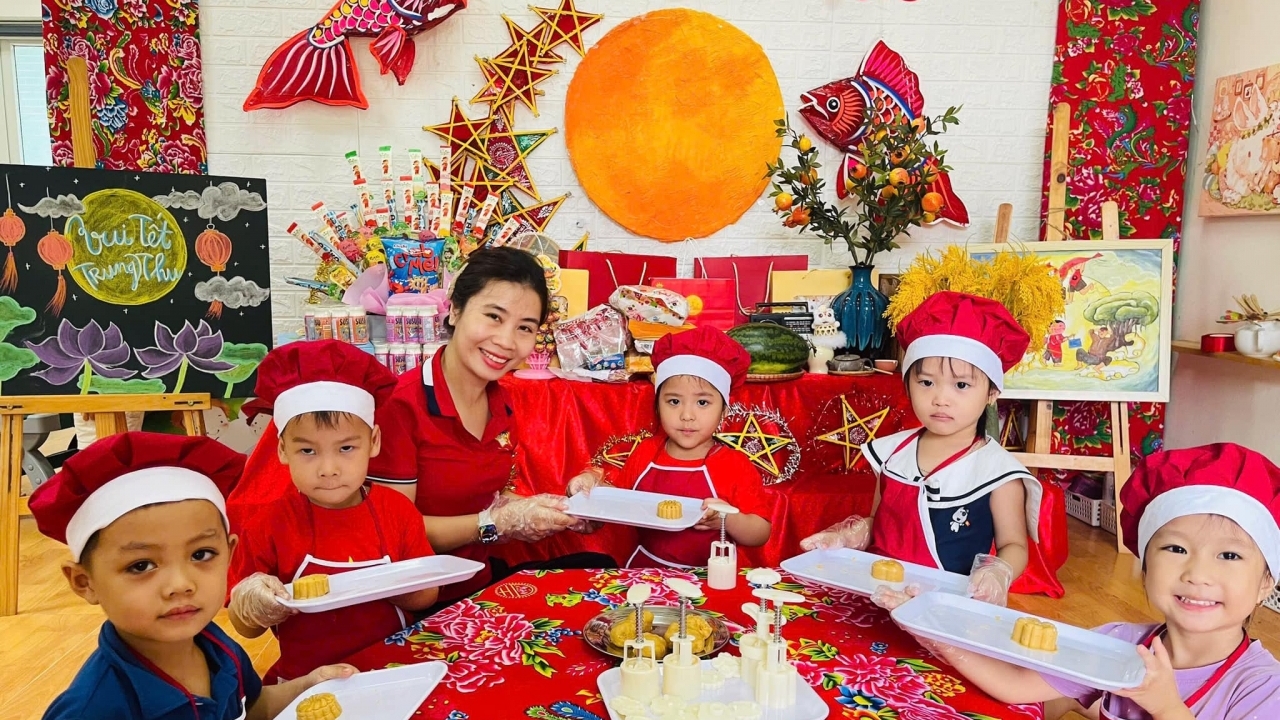 tet trung thu 2025 thap len nhung uoc mo tuoi dep