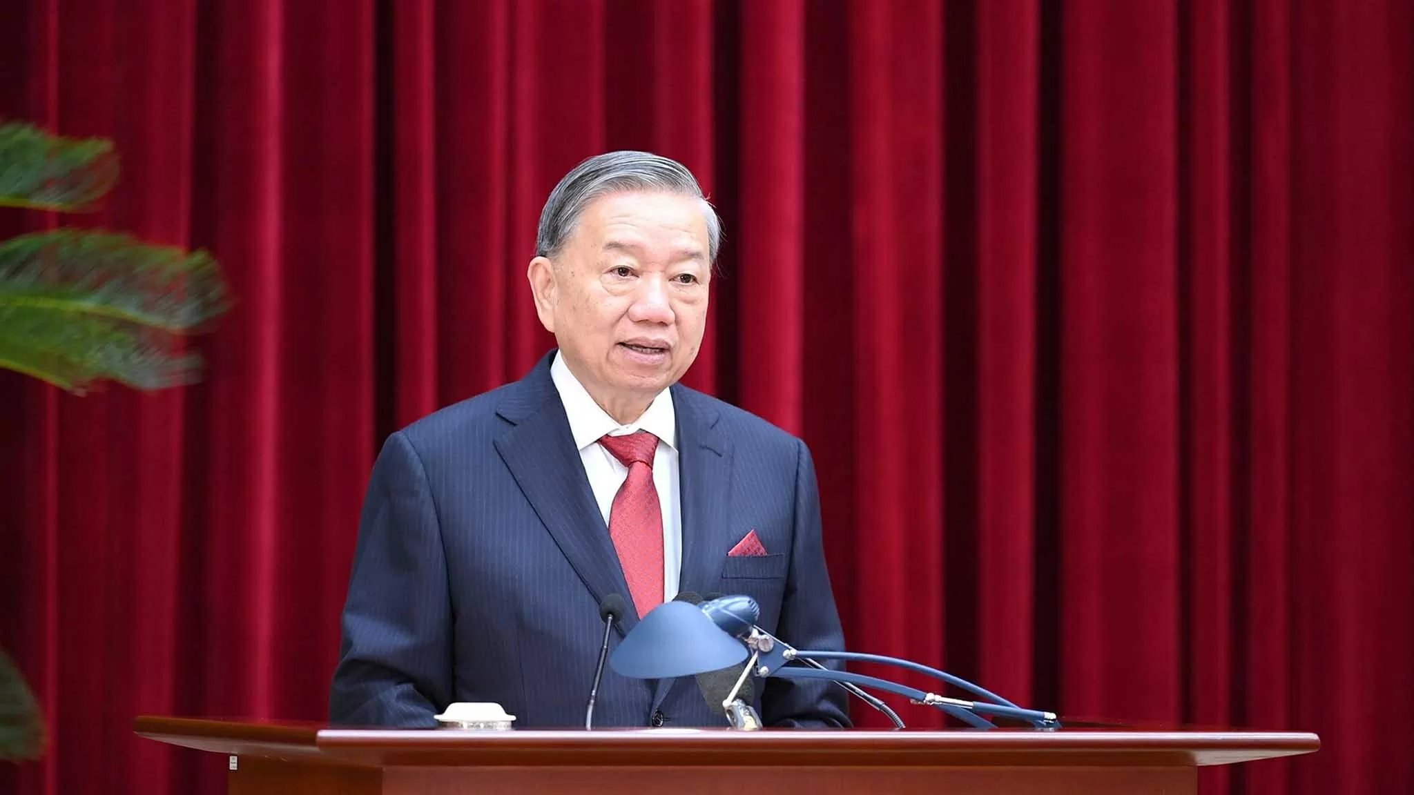 Khai mạc Hội nghị lần thứ mười ba Ban Chấp hành Trung ương Đảng khóa XIII