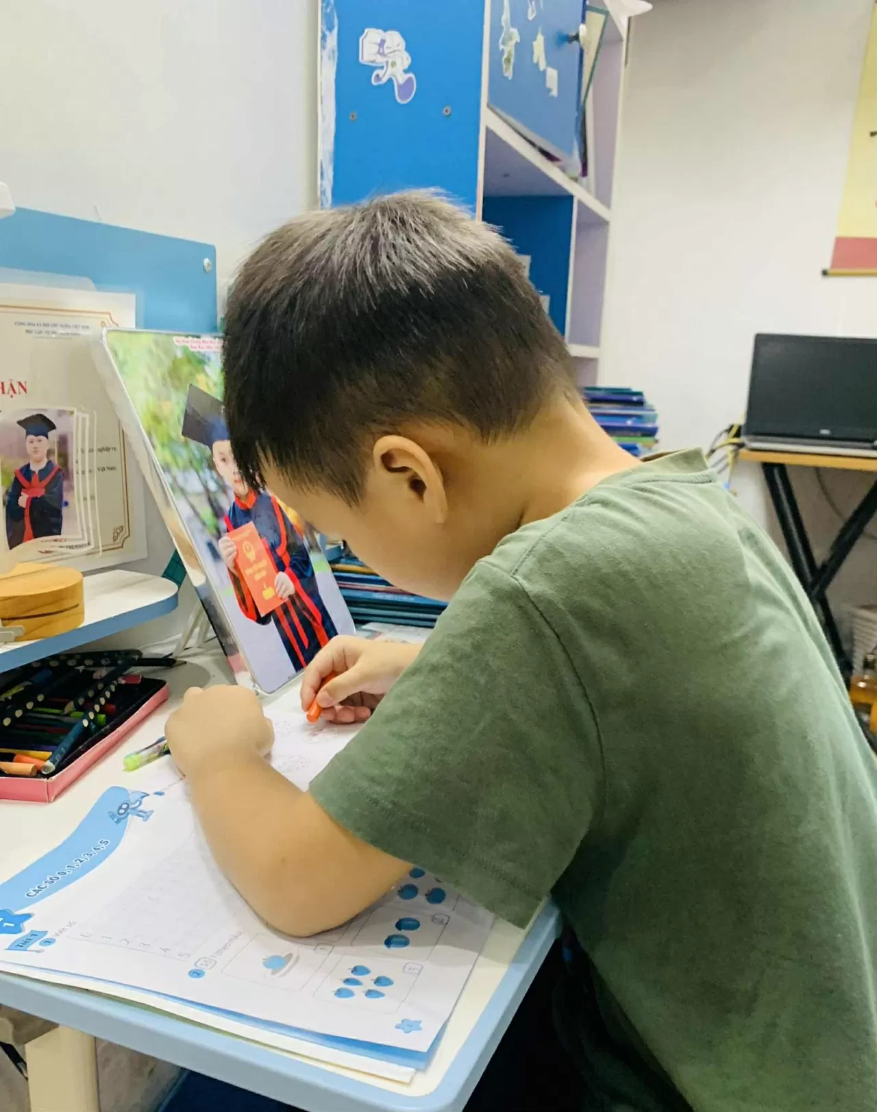 Hà Nội thông báo linh hoạt điều chỉnh kế hoạch dạy học ứng phó bão số 11