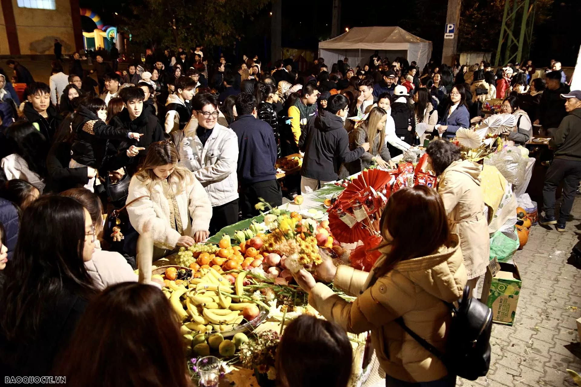 Cộng đồng người Việt Nam tại Hungary tổ chức Đêm hội Trung thu 2025: Gắn kết yêu thương, giữ gìn bản sắc văn hóa dân tộc