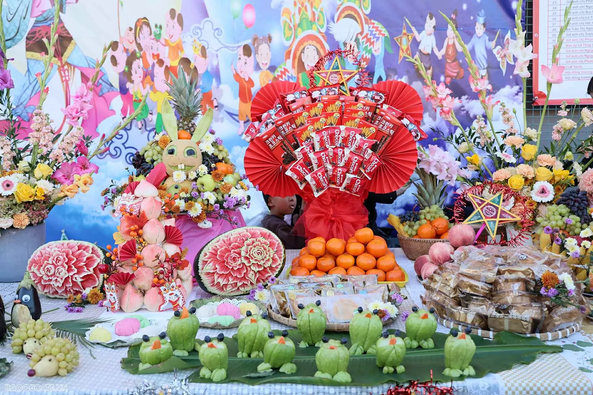 Cộng đồng người Việt Nam tại Hungary tổ chức Đêm hội Trung thu 2025: Gắn kết yêu thương, giữ gìn bản sắc văn hóa dân tộc