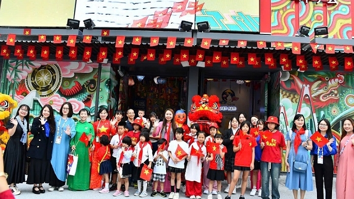 Trung thu sum vầy tại Nhà Triển lãm Việt Nam ở EXPO 2025