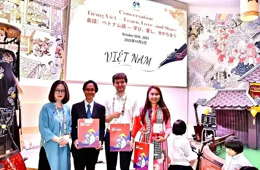 Trung thu sum vầy tại Nhà Triển lãm Việt Nam ở EXPO 2025 Trung thu sum vầy tại Nhà Triển lãm Việt Nam ở EXPO 2025