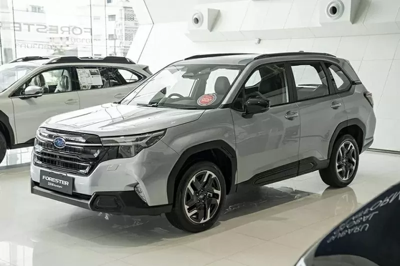 Subaru Forester 2026 khoác lên mình diện mạo mới cứng cáp và đậm chất SUV hơn bao giờ hết.
