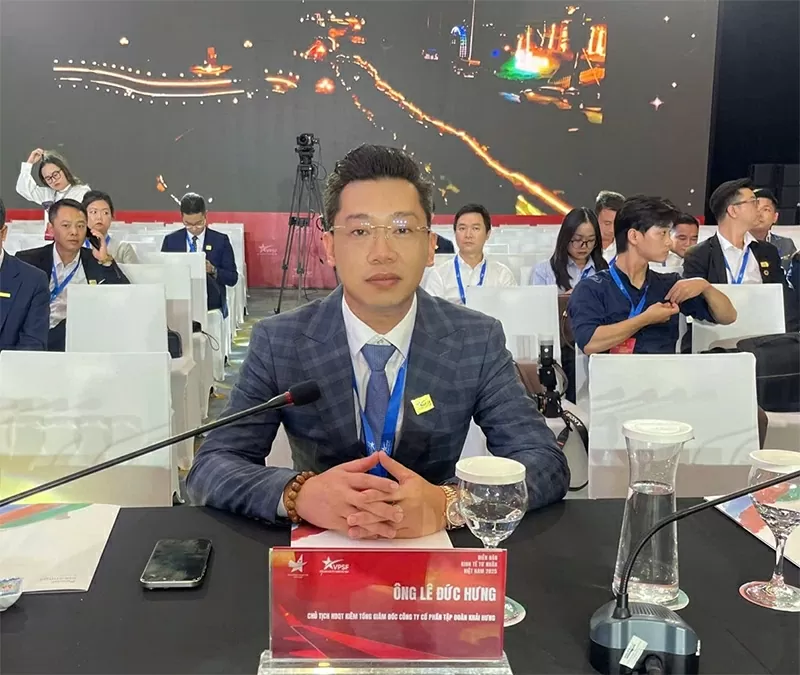 Ông Lê Đức Hưng - Chủ tịch HĐQT kiêm Tổng Giám đốc Công ty Cổ phần Tập đoàn Khải Hưng tại Diễn đàn Kinh tế tư nhân Việt Nam 2025