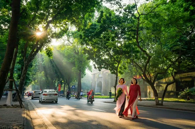 Thủ đô Hà Nội là biểu tượng của sự thanh lịch và văn minh. (Ảnh: Hanoimoi)