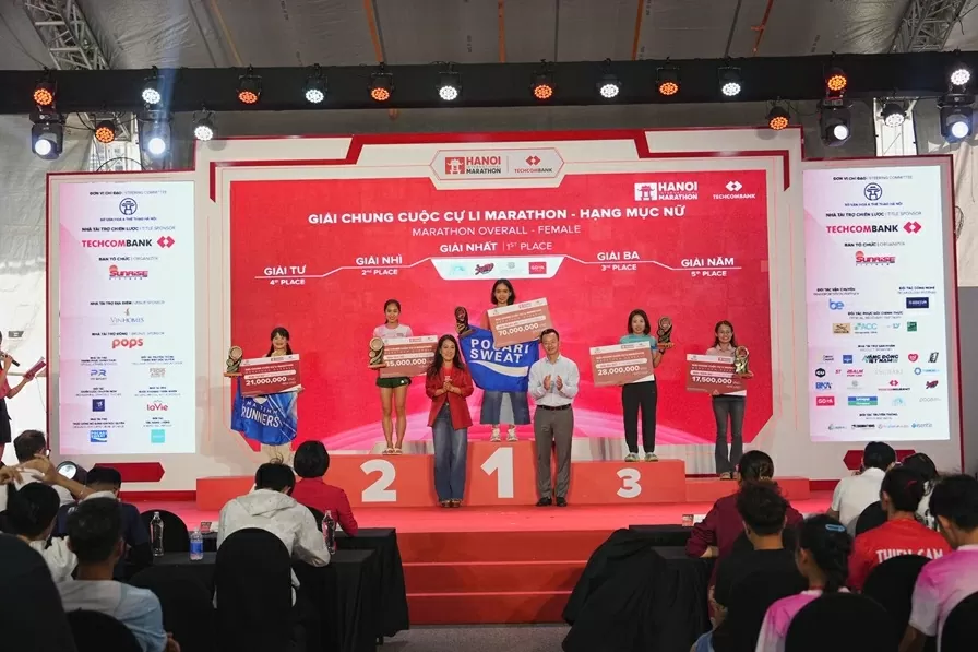 Hanoi Marathon quốc tế Techcombank