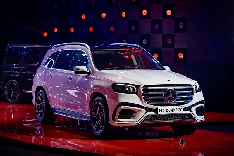 Giá xe Mercedes-Benz GLS 450 4Matic Edition 30 được niêm yết ở mức 5,999 tỷ đồng tại Việt Nam. Giá xe Mercedes-Benz GLS 450 4Matic Edition 30 được niêm yết ở mức 5,999 tỷ đồng tại Việt Nam.