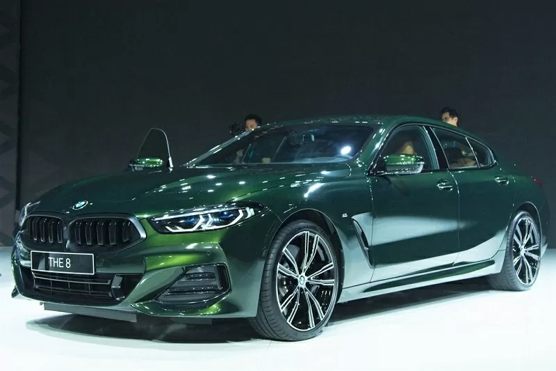 BMW 8-Series dòng coupe sang trọng khép lại vòng đời với bản giới hạn M Heritage.