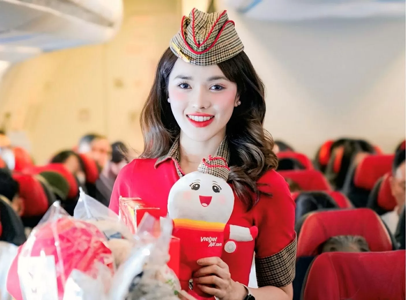 Mừng ngày đôi 10/10, Vietjet tặng triệu vé giảm nửa giá cho tín đồ du lịch