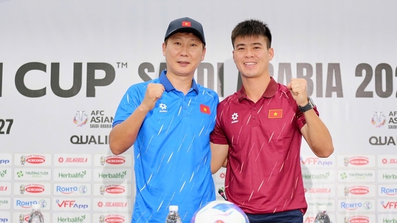 hlv kim sang sik dat muc tieu tuyen viet nam gianh 6 diem truoc doi nepal