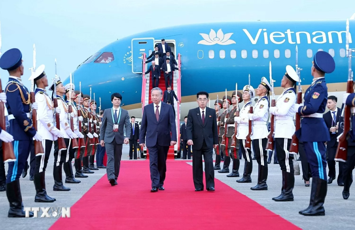 Tổng Bí thư Tô Lâm đến Bình Nhưỡng, bắt đầu thăm cấp Nhà nước tới Triều Tiên Tổng Bí thư Tô Lâm đến Bình Nhưỡng, bắt đầu thăm cấp Nhà nước tới Triều Tiên