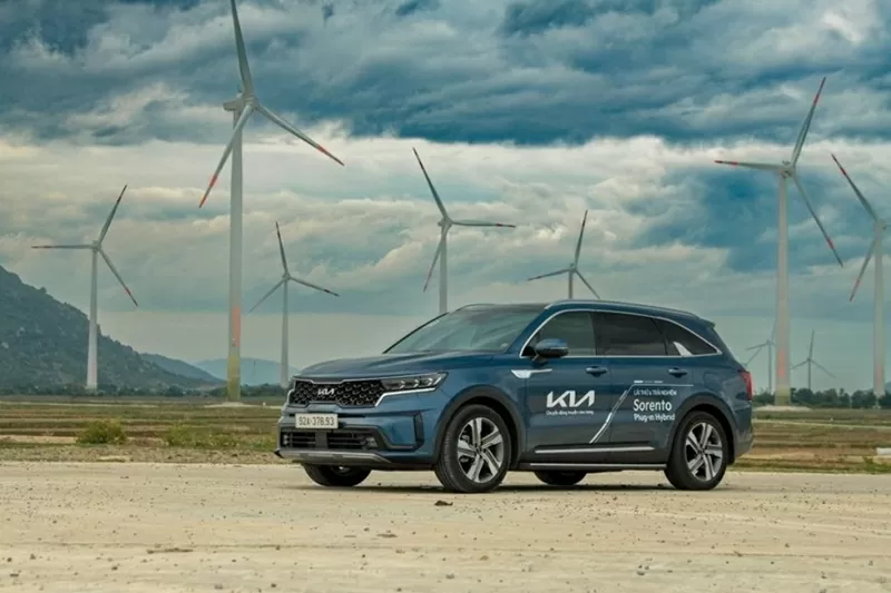 Mẫu xe hybrid Sorento PHEV 1.6L Premium được giảm 13 triệu đồng, đưa giá bán thực tế xuống còn 1,286 tỷ đồng.
