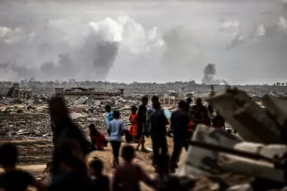 Dải Gaza: Israel thông qua thỏa thuận trao trả con tin, Mỹ chuẩn bị đưa quân đến, Hamas bác một đề xuất của Tổng thống Trump. (Nguồn: Anadolu) Dải Gaza: Israel thông qua thỏa thuận trao trả con tin, Mỹ chuẩn bị đưa quân đến, Hamas bác một đề xuất của Tổng thống Trump. (Nguồn: Anadolu)