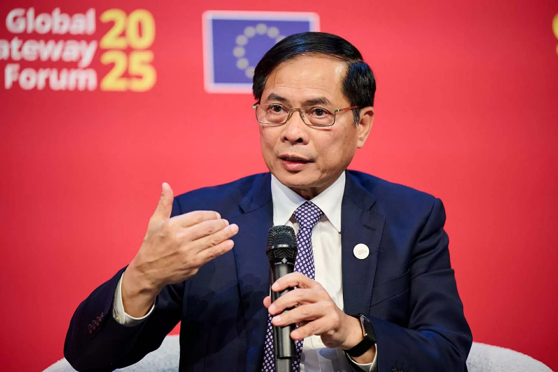 Việt Nam luôn kiên định mục tiêu giữ vững hòa bình, ổn định và tạo điều kiện thuận lợi cho phát triển đất nước