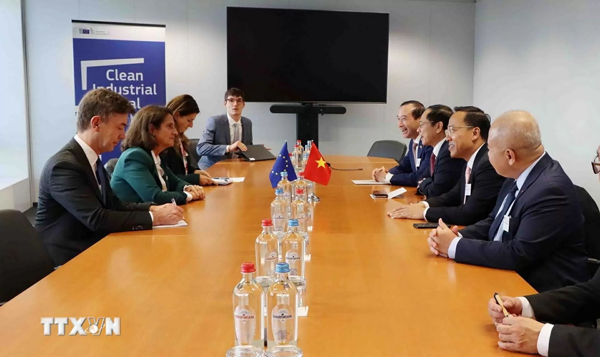 Việt Nam luôn kiên định mục tiêu giữ vững hòa bình, ổn định và tạo điều kiện thuận lợi cho phát triển đất nước