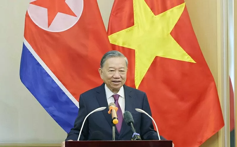 Tổng Bí thư Tô Lâm thăm Đại sứ quán Việt Nam tại Triều Tiên
