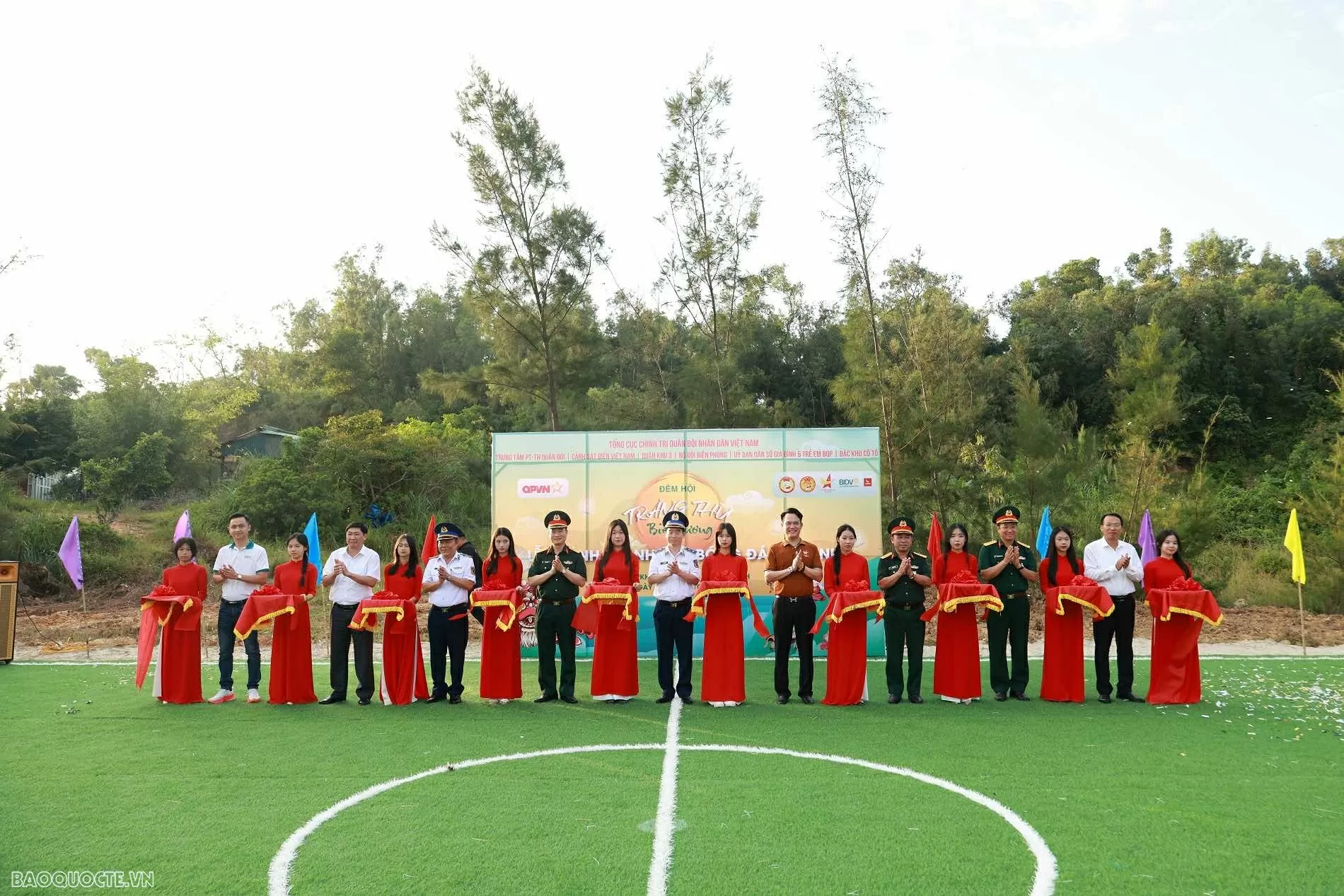 Ươm mầm tình yêu biển, đảo cho thế hệ trẻ Đặc khu Cô Tô, Quảng Ninh Ươm mầm tình yêu biển, đảo cho thế hệ trẻ Đặc khu Cô Tô, Quảng Ninh