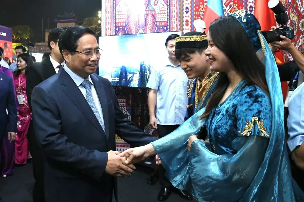 Thủ tướng Chính phủ Phạm Minh Chính: Văn hóa là 'sợi tơ hồng' kết nối con người, các quốc gia và thế giới Thủ tướng Chính phủ Phạm Minh Chính: Văn hóa là 'sợi tơ hồng' kết nối con người, các quốc gia và thế giới