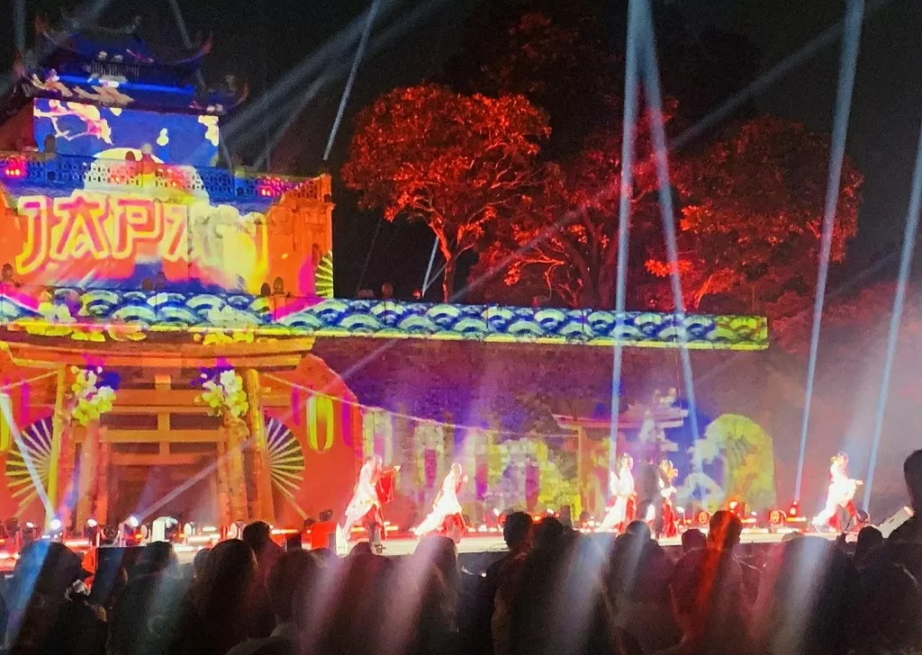 Thủ tướng Chính phủ Phạm Minh Chính: Văn hóa là 'sợi tơ hồng' kết nối con người, các quốc gia và thế giới Thủ tướng Chính phủ Phạm Minh Chính: Văn hóa là 'sợi tơ hồng' kết nối con người, các quốc gia và thế giới