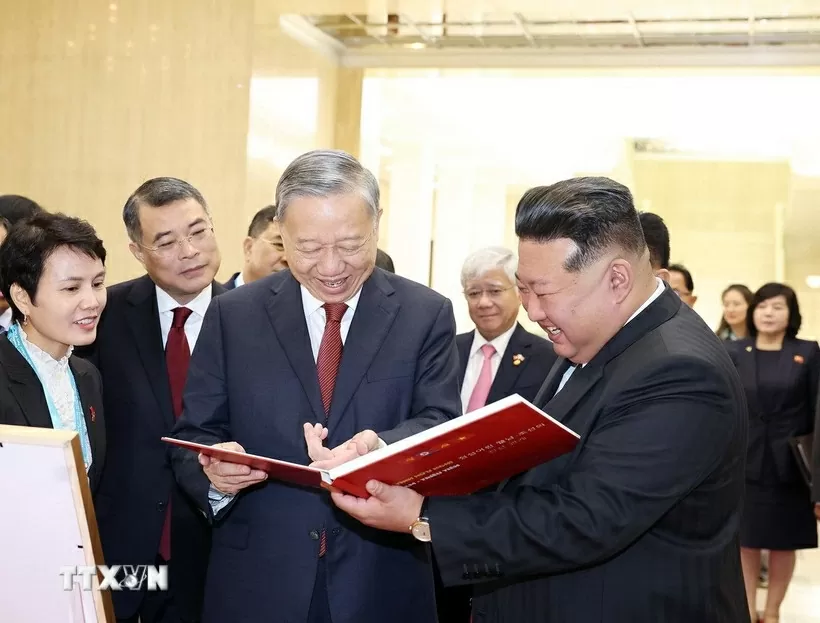 Tổng Bí thư Tô Lâm kết thúc tốt đẹp chuyến thăm cấp Nhà nước Triều Tiên Tổng Bí thư Tô Lâm kết thúc tốt đẹp chuyến thăm cấp Nhà nước Triều Tiên