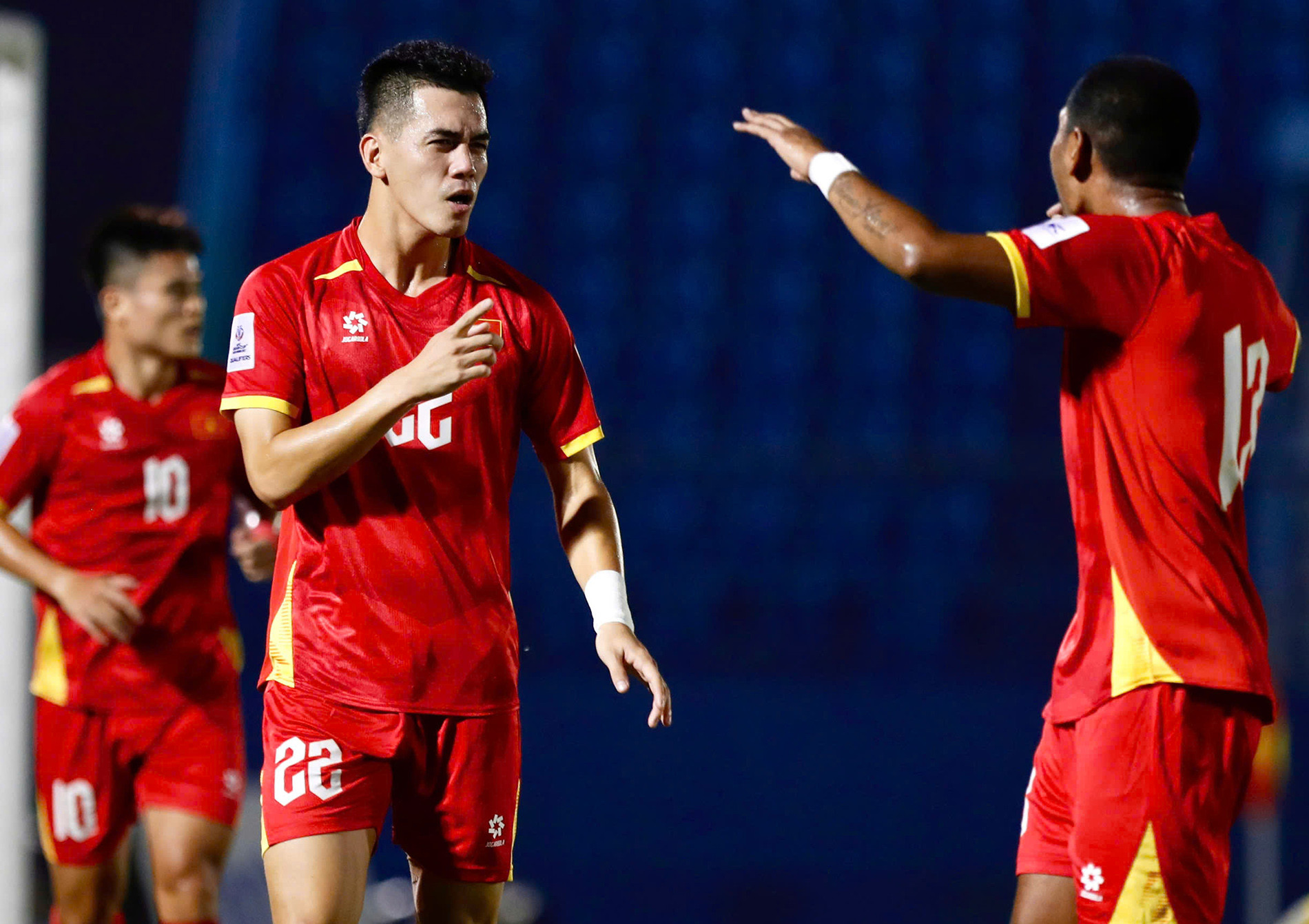 Tuyển Việt Nam: Vì đâu mà HLV Kim Sang Sik vất vả?