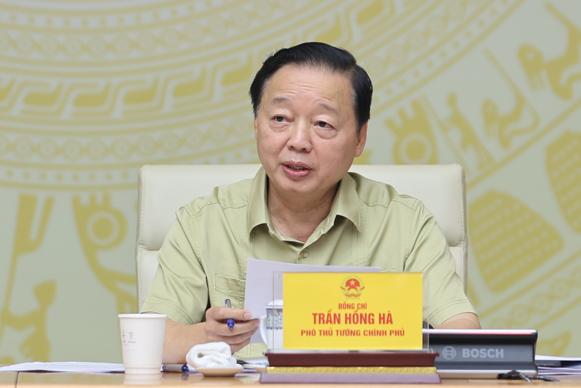 Thủ tướng: Đột phá phát triển nhà ở xã hội phù hợp từng địa phương, đầy đủ hạ tầng và cân đối cung-cầu- Ảnh 3.