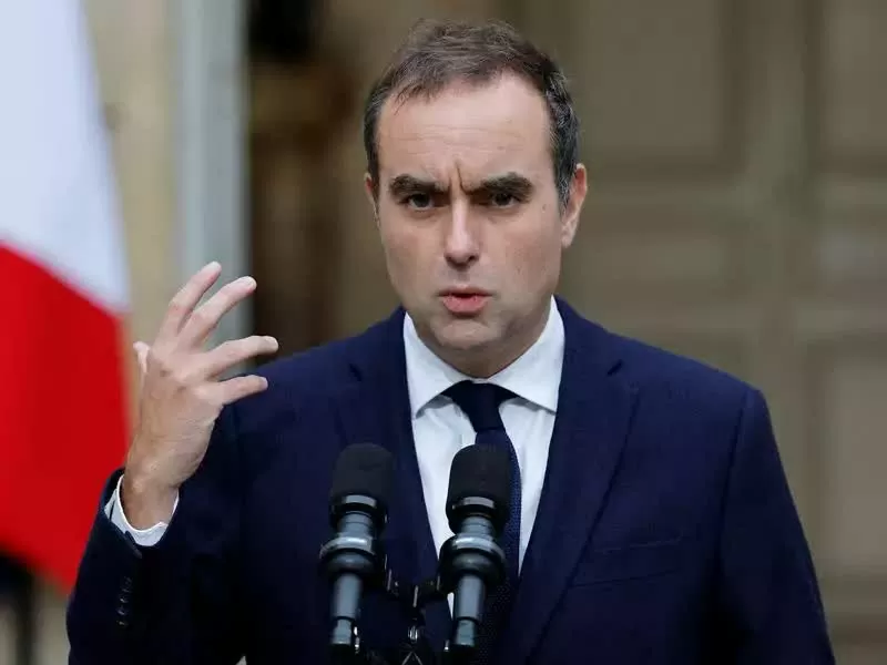 Thủ tướng Pháp kêu gọi chấm dứt một 'màn kịch' giữa khủng hoảng chính trị