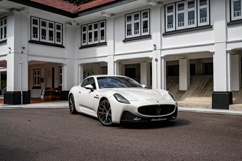 Cập nhật bảng giá xe hãng Maserati mới nhất tháng 10/2025.