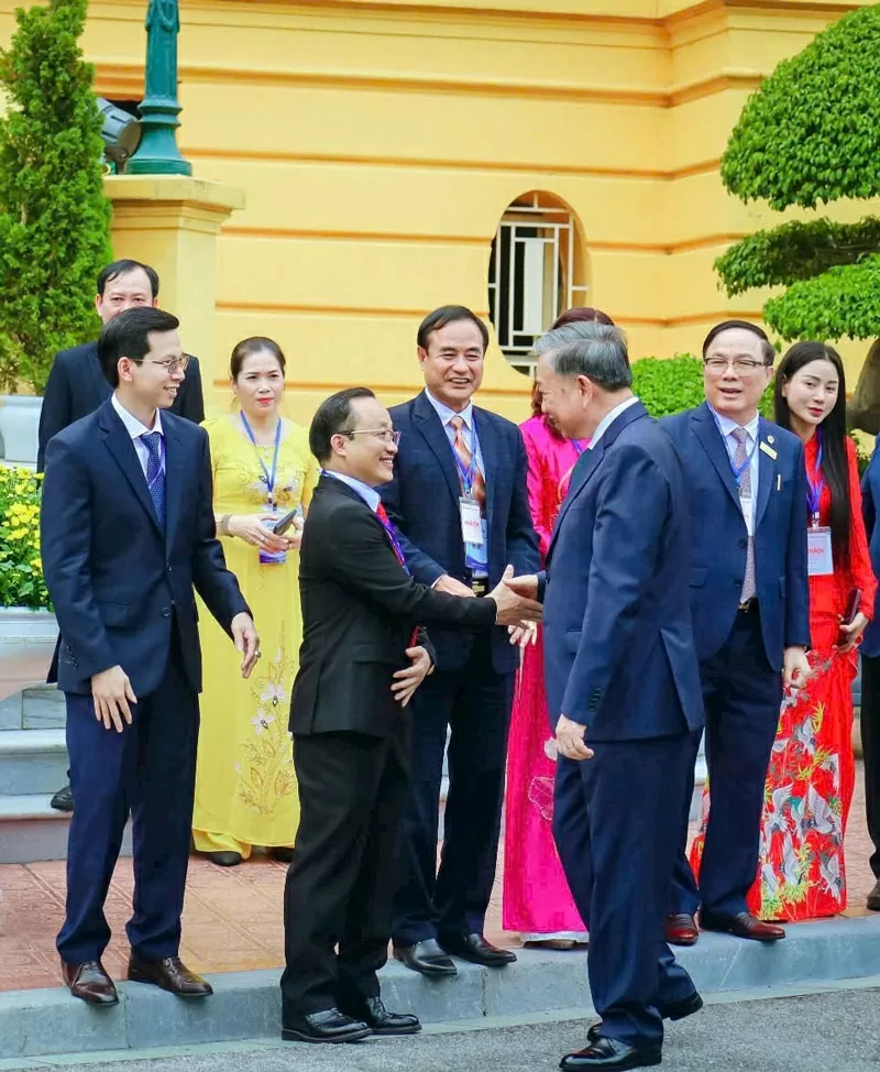 Doanh nhân Phạm Văn Thơ: Người tiên phong hiện thực hóa giấc mơ xe điện 'Make in Vietnam'